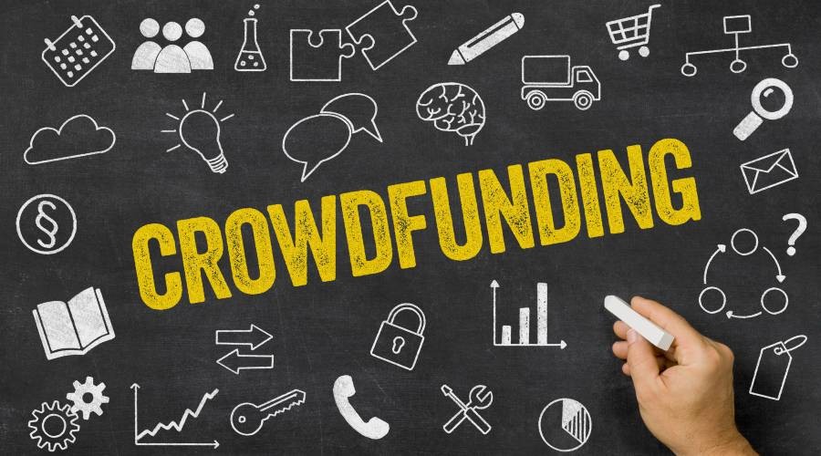 Gele letters van crowdfunding
