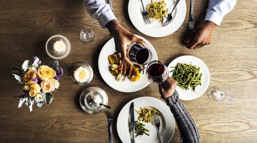 Boek eenvoudig restaurantdeals met koring via HetLaatsteTafeltje. Van eetcafés tot aan sterrenrestaurants!