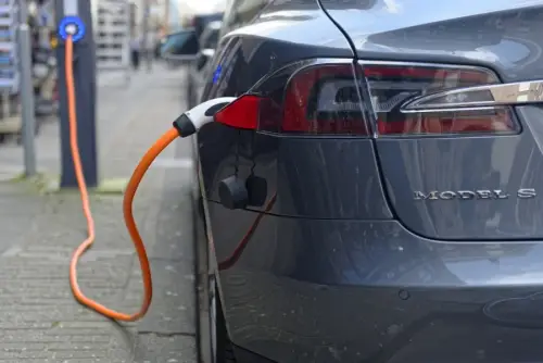 Duurzame dinsdag: Waarom investeren in laadpalen essentieel is